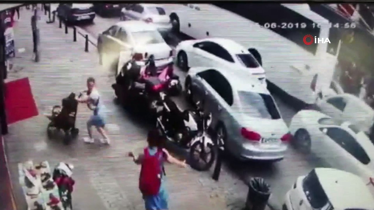 Ortalığın savaş alanına döndüğü kaza kamerada!