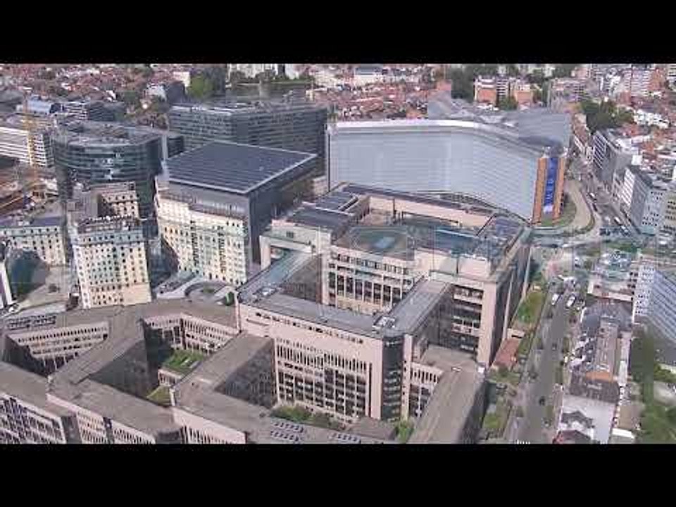 REUTERS «SHQIPERIA NGEC ME NEGOCIATAT, SHANS PER MAQEDONINE» - News, Lajme - Kanali 7