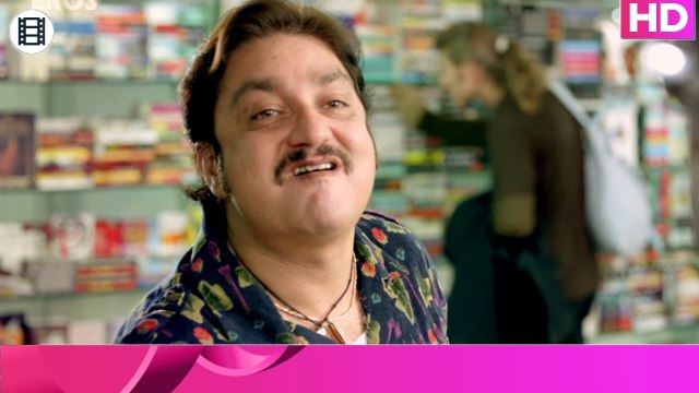 Vinay Pathak's most funny scenes - Chalo Dilli