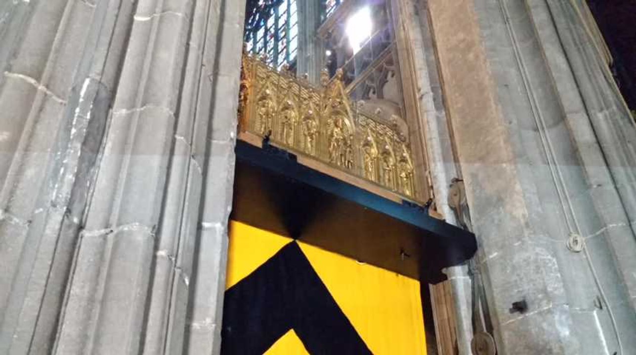 Ducasse de Mons 2019 :Descente de la châsse de Madame Sainte-Waudru. Vidéo Éric Ghislain