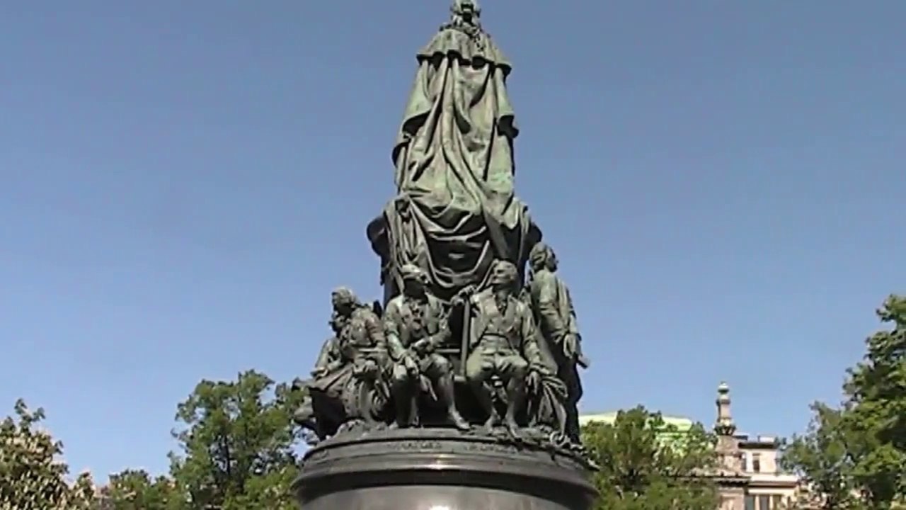 Monument to Catherine the Great, St Petersburg - Russia Holidays