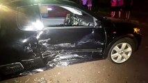 Criança fica ferida em colisão entre carros no Periolo