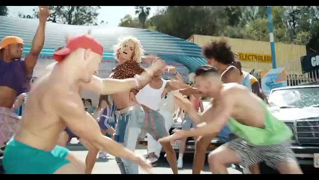 Britney Spears, Iggy Azalea - Pretty Girls