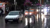 Kırıkkale’de sağanak yağmur hayatı olumsuz etkiledi