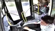 Kadın belediye otobüs şoförü kalp krizi geçiren yolcuyu böyle kurtardı