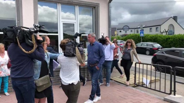 La Meuse-Luxemboirg - arrivée de Dimitri Fourny au bureau de vote