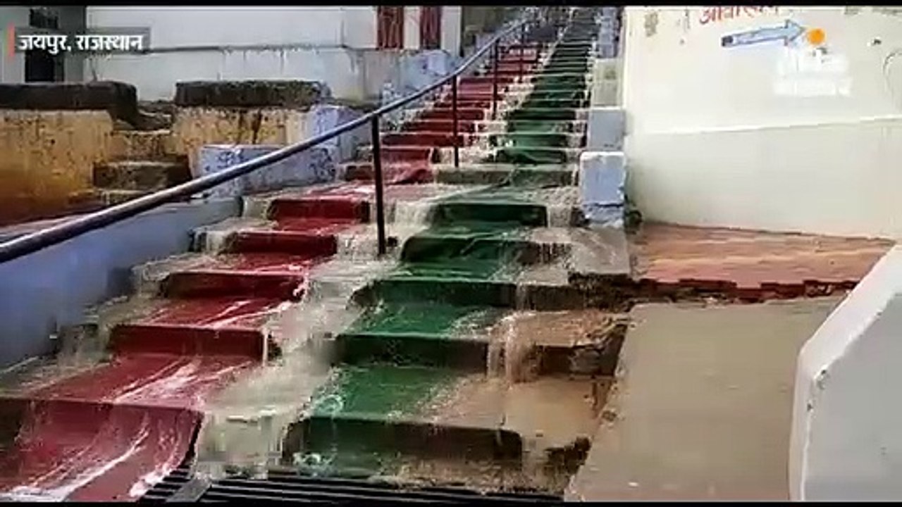 जयपुर में आधा घंटे जमकर हुई बारिश, सड़कों पर भरा...