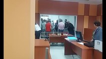 Report TV - Elbasan, akuza për korrupsion/ Gazetarët dalin para gjykatës