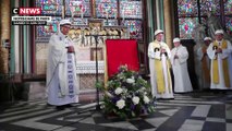 Deux mois après l’incendie, une première messe est célébrée à Notre-Dame