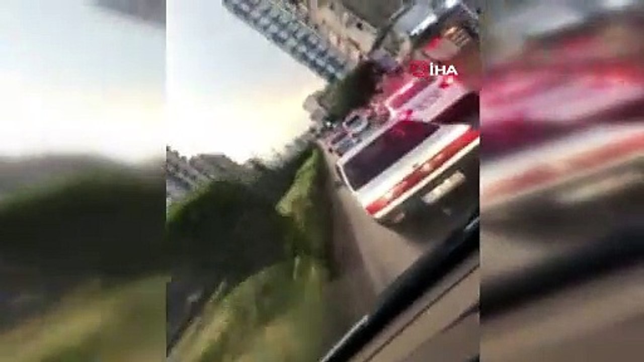 Ambulansa yol vermedi