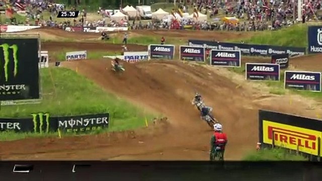 Ben Watson vs Jago Geerts Battle - MXGP of Latvia 2019