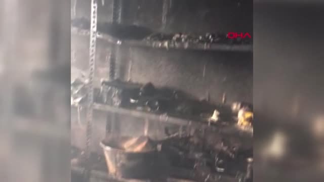 SİVAS YILDIRIMIN İSABET ETTİĞİ EV VE DEPO YANDI