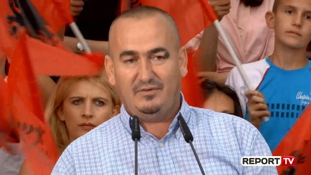 'Ujë 24 orë dhe rrugë'/ Kandidati për kryetar i Pustecit shpall objektivat, Rama: Jemi vëllezër