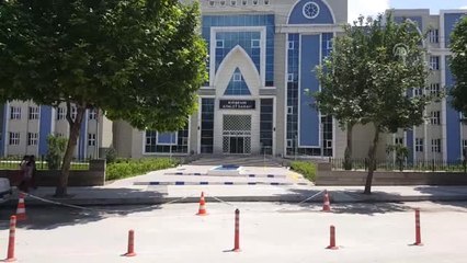 Uyuşturucuyu otomobilin hoparlörüne saklamışlar