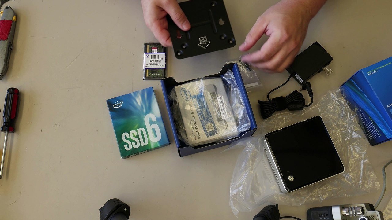 Assembling an Intel NUC