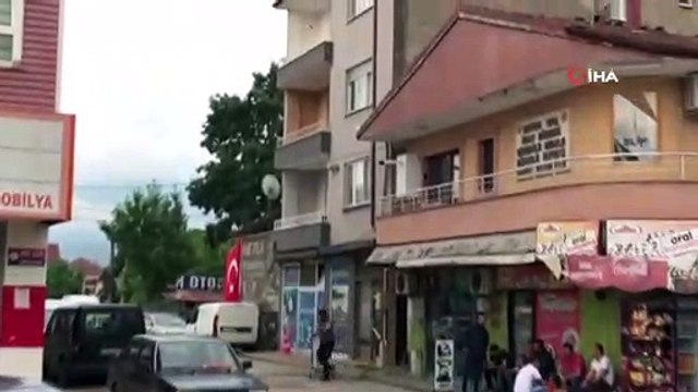 2 yaşındaki çocuk 3’üncü kattan beton zemine böyle çakıldı