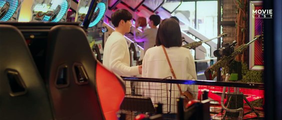 Putra dari Masa Depan Datang Mencari Siswi SMA Berusia 18 Tahun _ Love Buzz _