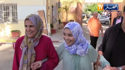 سيدي بلعباس: دلال تصنع التحدي..رغم الإعاقة تطمح لنيل شهادة البكالوريا