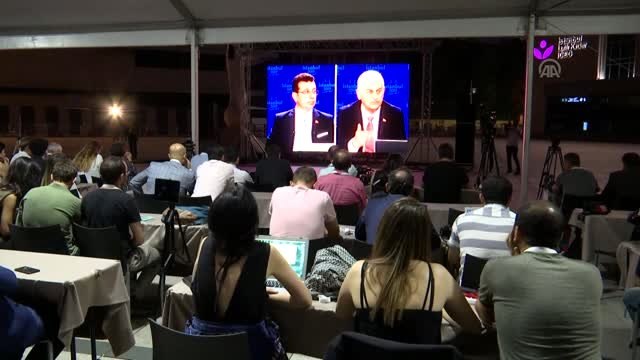 Yıldırım-İmamoğlu'nun katıldığı ortak yayın, gazeteciler ve vatandaşlar tarafından takip ediliyor