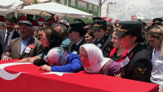 Şırnak şehidi Teğmen Şafak Evran son yolculuğuna uğurlandı