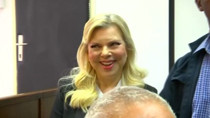 나랏돈으로 호화로운 식사 주문...총리 부인 '벌금형' / YTN