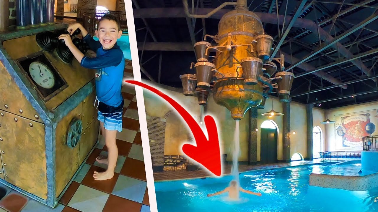 PRANK & CACHE-CACHE DANS UNE PISCINE ! - Aire de Jeux Aquatiques d’Efteling