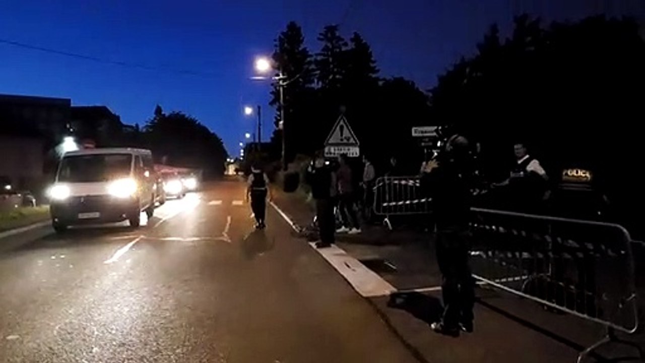 L'arrivée de Jonathann Daval sous bonne escorte