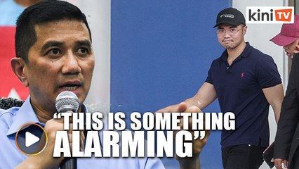 Azmin: Who provided contacts to establish the WhatsApp groups?