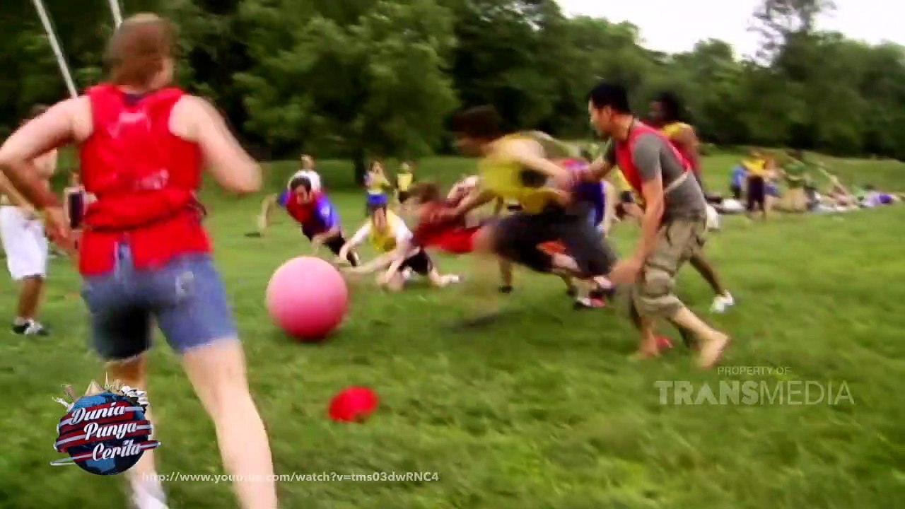 Dunia Punya Cerita - Permainan Unik! Circle Rule Football
