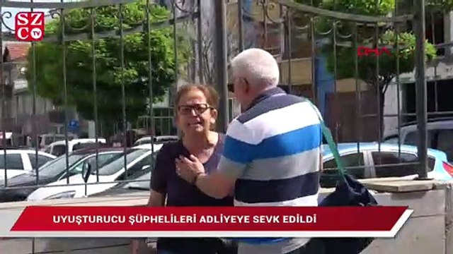 Uyuşturucu şüphelileri adliyeye getirildi, oğlunu gören anne baygınlık geçirdi