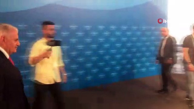 İşte İmamoğlu ve Yıldırım'ın Ortak yayın öncesi ilk karşılaşma anı!