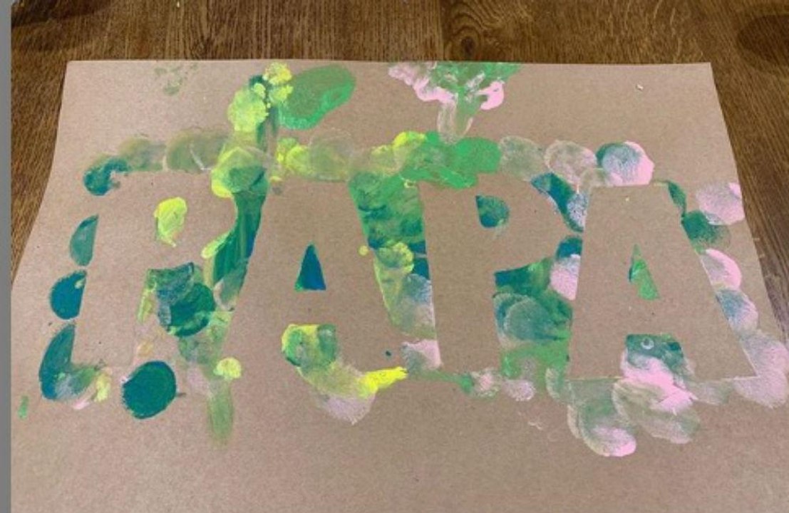 Drake zeigt ein Kunstwerk zum Vatertag von seinem Sohn