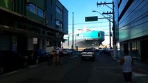 Navio realiza manobra no Porto de Vitória e chama atenção de moradores