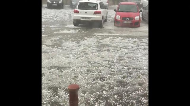 Франция подсчитывает ущерб от града