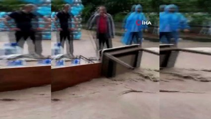 Isparta’da sağanak yağış sele dönüştü