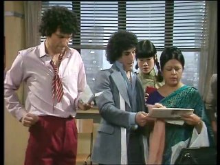 Mind Your Language - Series 3 - Episode 4 | Just the Job (GB - PG)