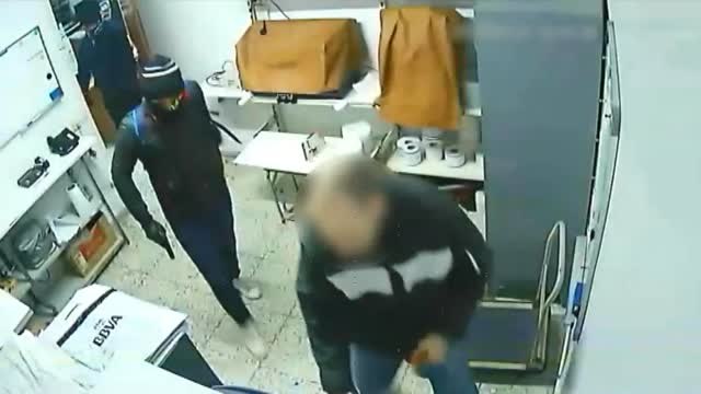 Los Mossos desmantelan en Barcelona una banda de atracadores muy violentos