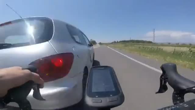 Condenado a 6 meses de cárcel por adelantar temerariamente a un ciclista