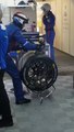 24 heures du Mans : Raclage de gomme des pneus