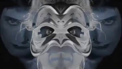 SUGARPUSSY vs SIOUXSIE – “PEEK-A-BOO [The Salon Kitty Creepshow Mix]” (Unofficial, 1999)