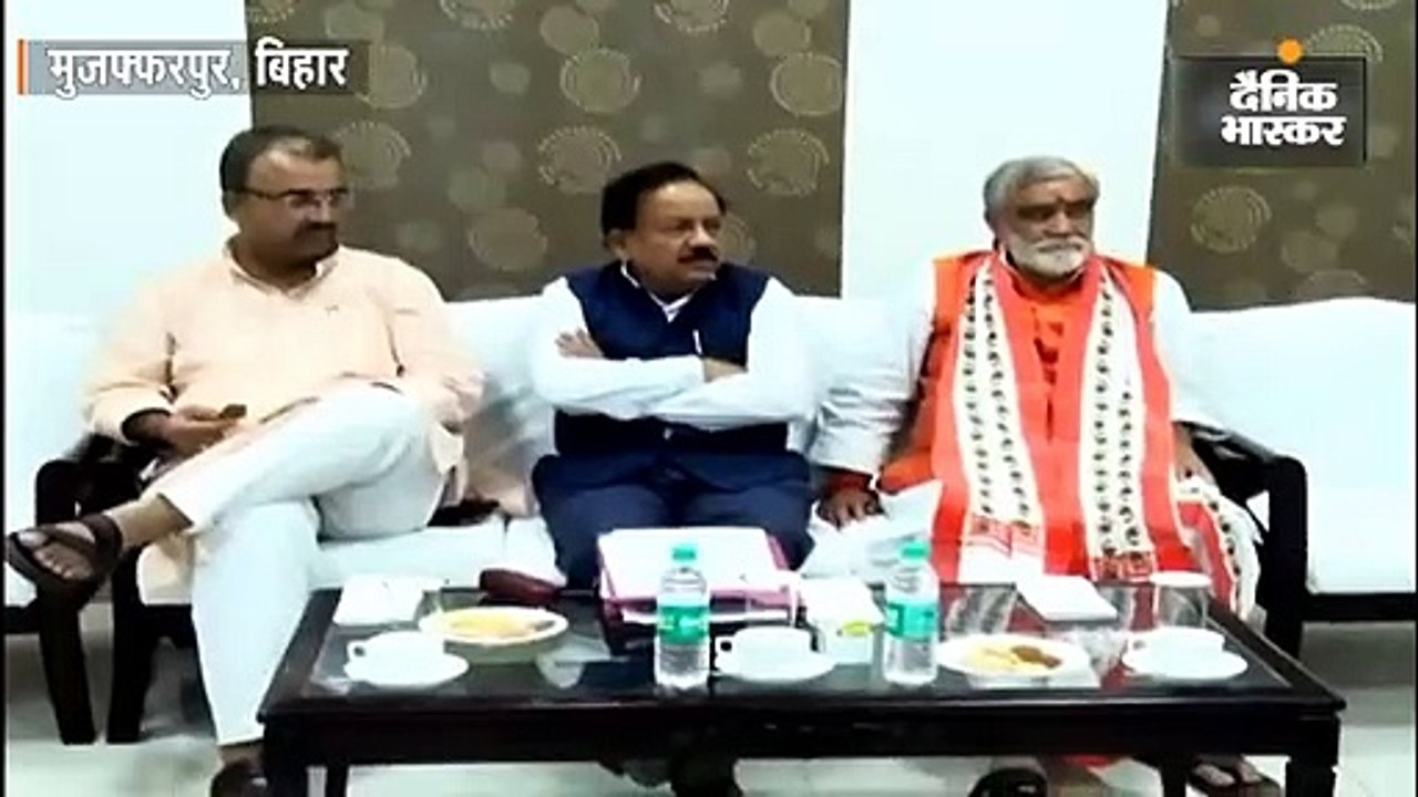 स्वास्थ्य मंत्री मंगल पांडेय ने पूछा भारत-पाक मैच का स्कोर