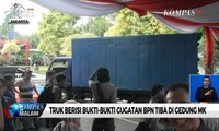 Truk Berisi Bukti-Bukti Gugatan BPN Tiba di Gedung MK