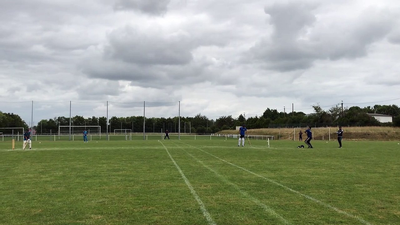 L'équipe de cricket de Laval est composée de joueurs afghans, pour la plupart des migrants.