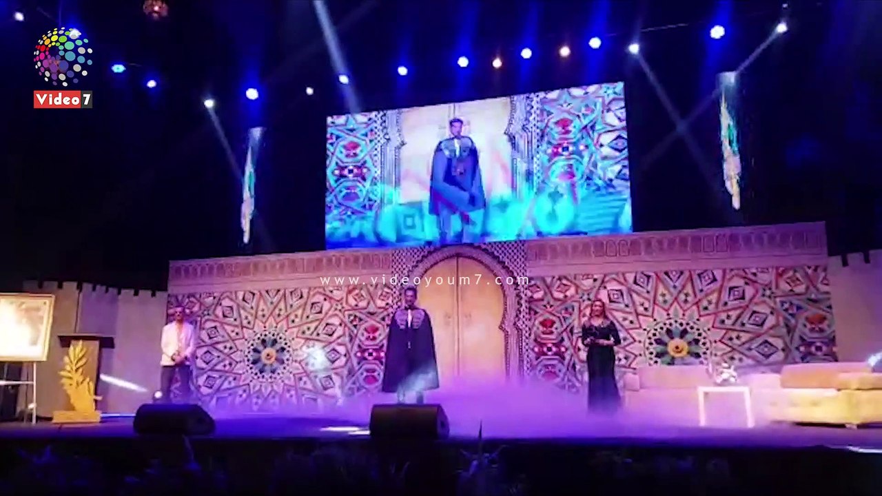 استقبال حافل للفنان عمرو سعد فى المغرب أثناء تكريمه فى مكناس