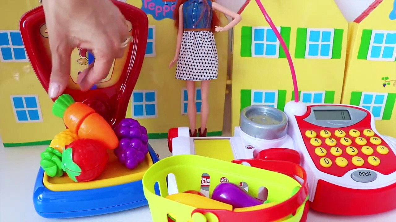 Play Barbie Girl Baby Sitter Doll Toys in the Dollhouse !
