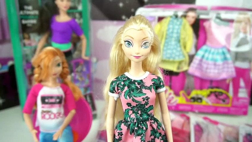 Frozen Elsa Cambia de Cuerpo a Barbie Movimientos Divertidos - Desfile de  Moda de Ropa Barbie - Vidéo Dailymotion