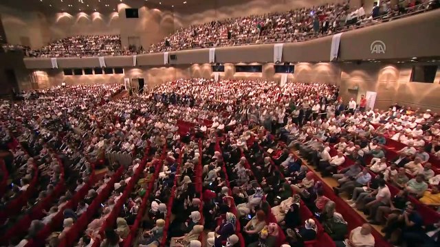 Erdoğan: 'Veri kopyalama diye bir olayın içerisine girdi. Madem seçildin bu işlerle neden uğraşıyorsun? Bu FETÖ sanatıdır' - İSTANBUL