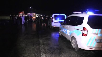 Otobüs devrildi: 13 yaralı (2)