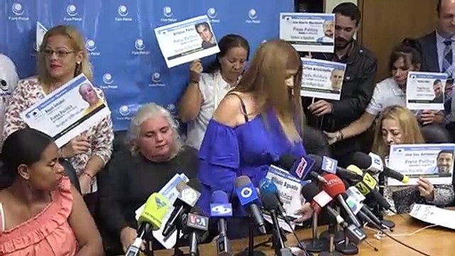 Familias de opositores venezolanos presos piden a Bachelet abogar por su liberación