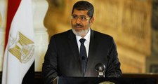 Devrik lider Muhammed Mursi'nin cenazesi defnedildi